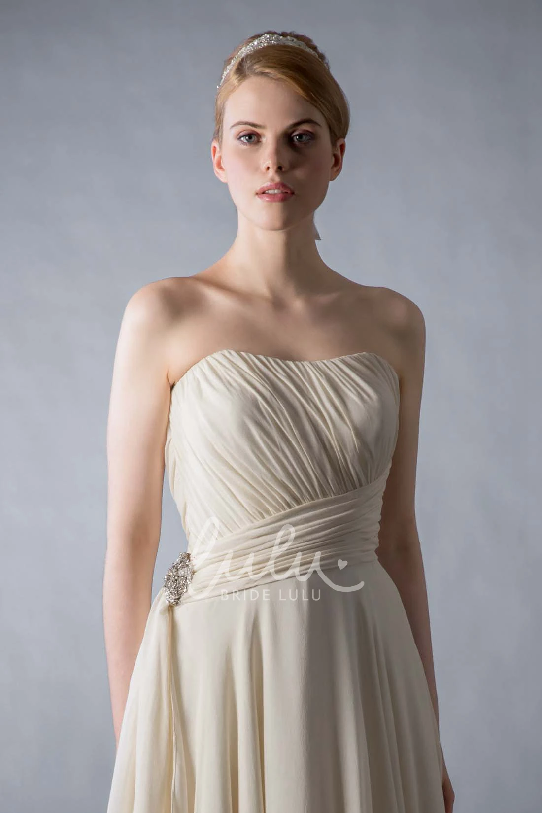 Chiffon Wedding Dress Floor-Length Strapless Ruched Broach Brush Train