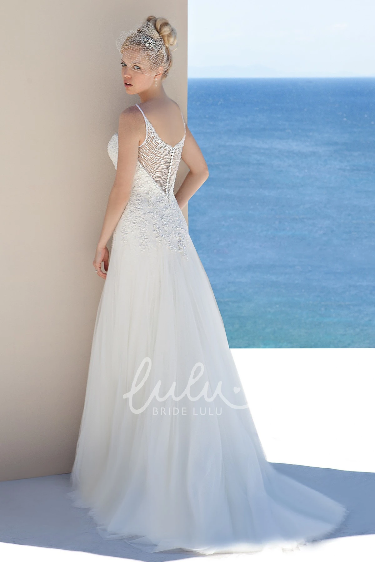 Tulle Scoop-Neck A-Line Wedding Dress with Beaded Appliques and Floor-Length