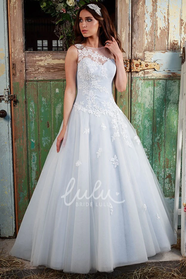 Appliqued Tulle Ball Gown Wedding Dress Sleeveless Scoop Neckline Floor-Length