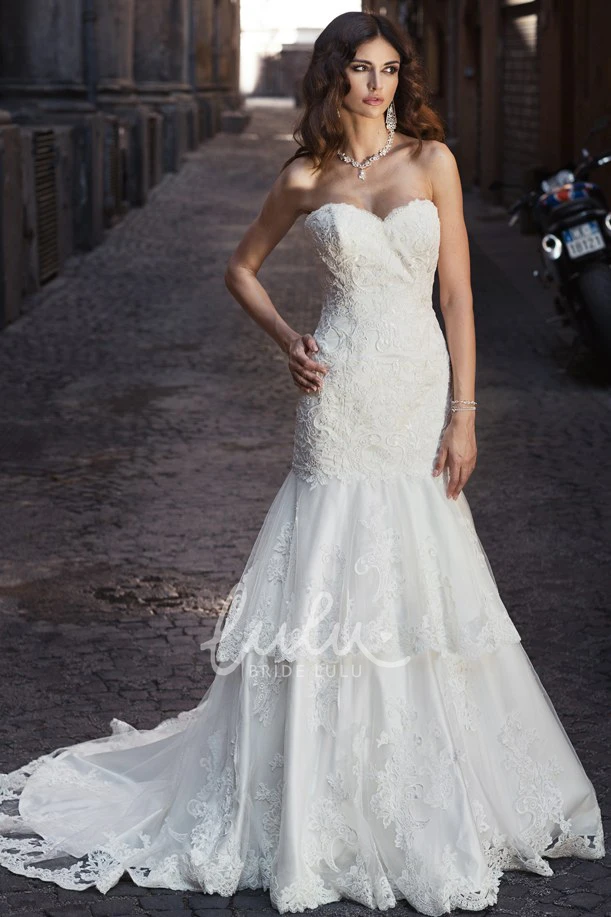 A-Line Lace Sweetheart Wedding Dress with Tiers Sleeveless Floor-Length