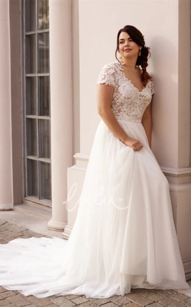 Romantic Lace Bateau Court Train Wedding Dress with Ruching Romantic Wedding Dress 2025 Women's Elegant Casual