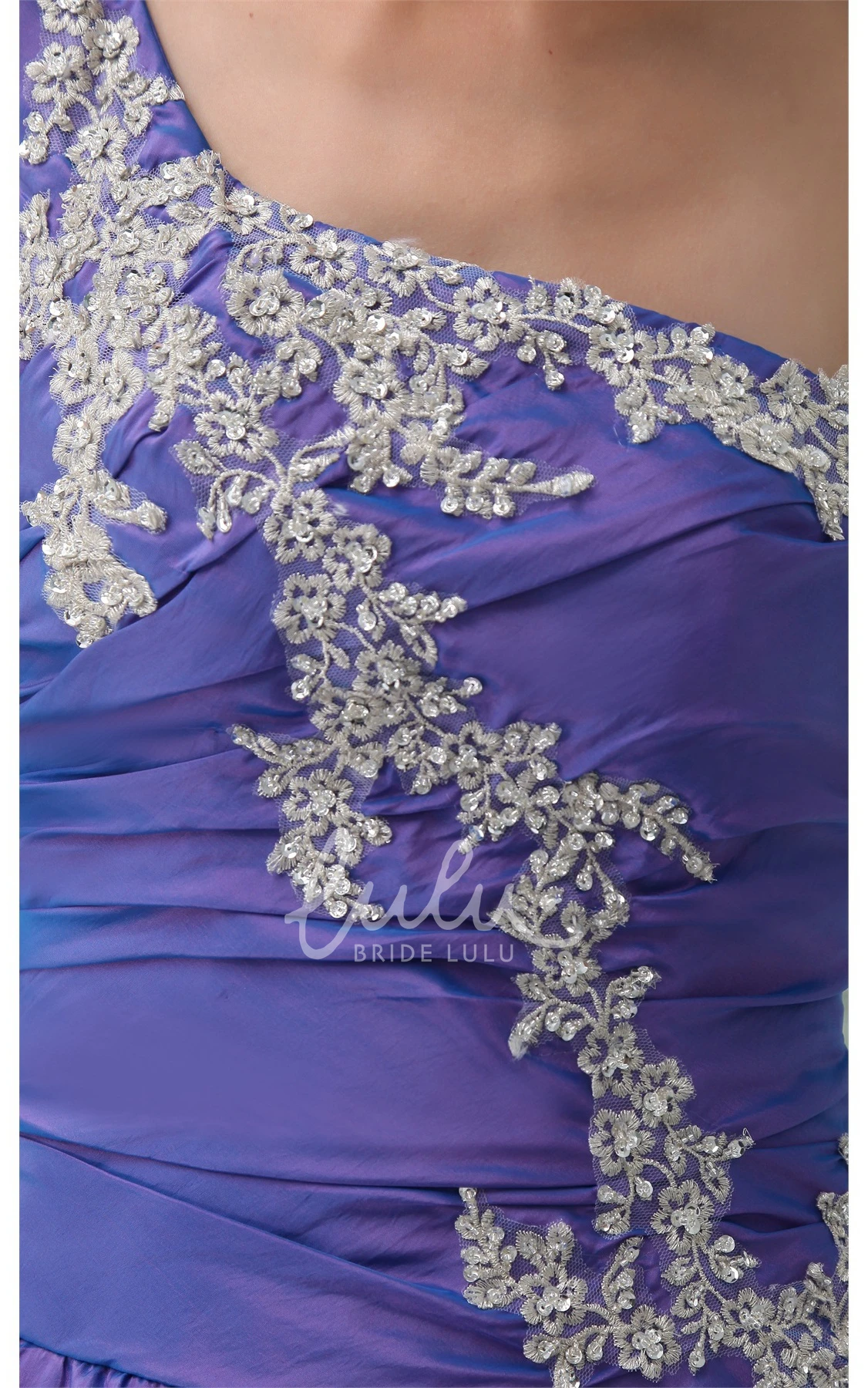 One-Shoulder Ruched Ball Gown with Appliques Wedding Dress