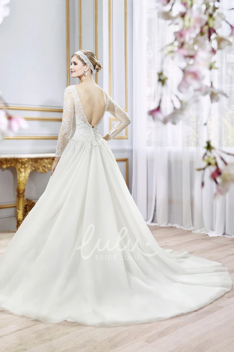 Chiffon Floor-Length Wedding Dress with Scoop Neckline and Court Train