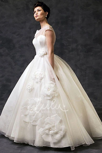 Ball Gown Tulle Wedding Dress with Flower and Illusion Short-Sleeve Bateau-Neck Floor-Length