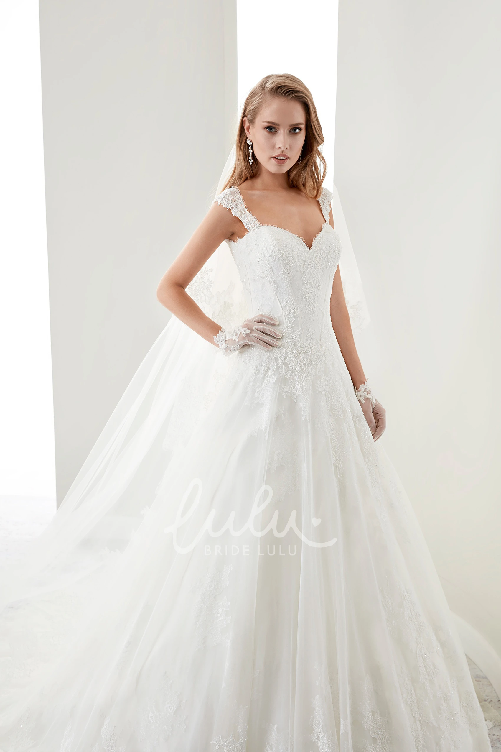 Applique Straps Sweetheart A-Line Wedding Dress with Lace-Up Back
