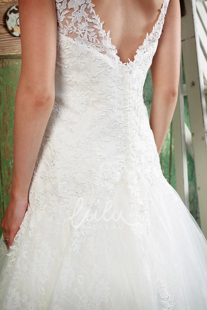Appliqued Lace Sleeveless Winter Wedding Dress with V-Neck and Floor-Length