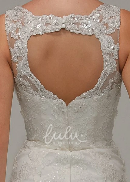Sleeveless V-Neck Lace and Tulle Wedding Dress with Appliques Unique Bridal Gown