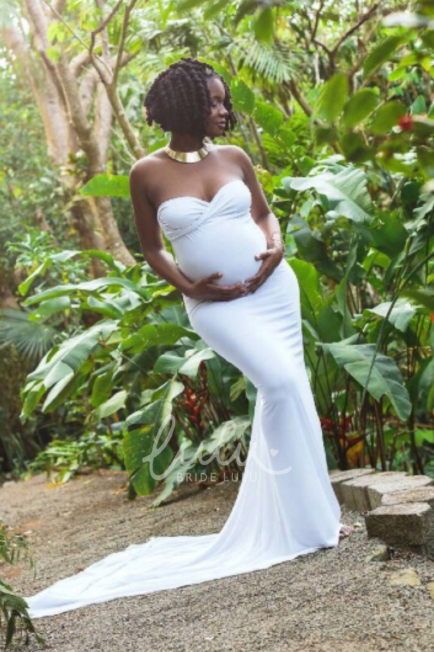 Sleeveless Empire Maternity Dress with Brush Train