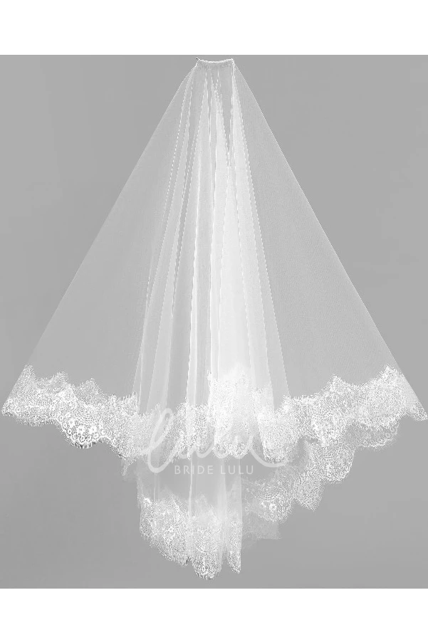 Short Tulle Wedding Veil with Lace Trim