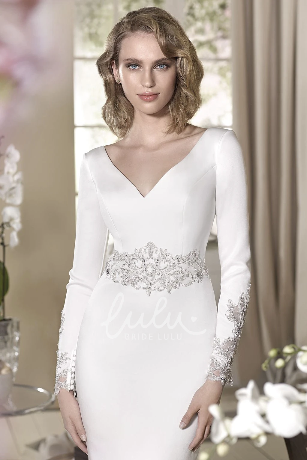 Beaded V-Neck Long-Sleeve Floor-Length Wedding Dress Sheath Style