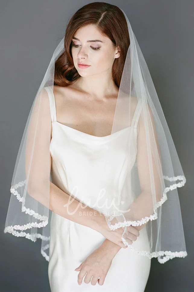 Fingertip Length Tulle Wedding Veil with Lace Applique