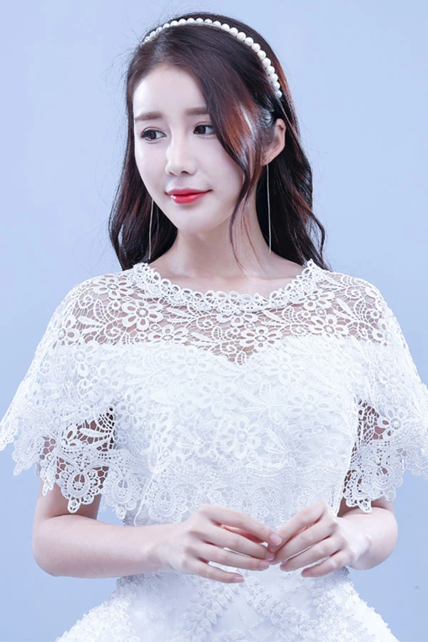 Lace Wedding Cape for Summer/Summer Weddings