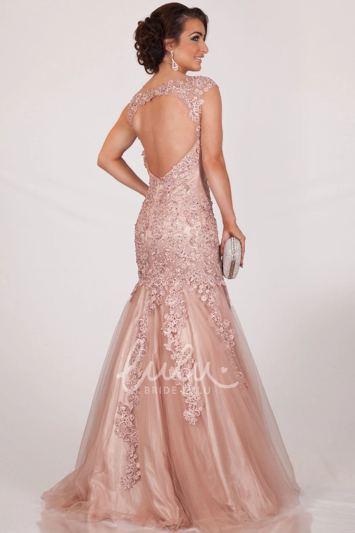 Sleeveless Mermaid Tulle Prom Dress with Appliques and Keyhole Elegant Women's Formal Dress