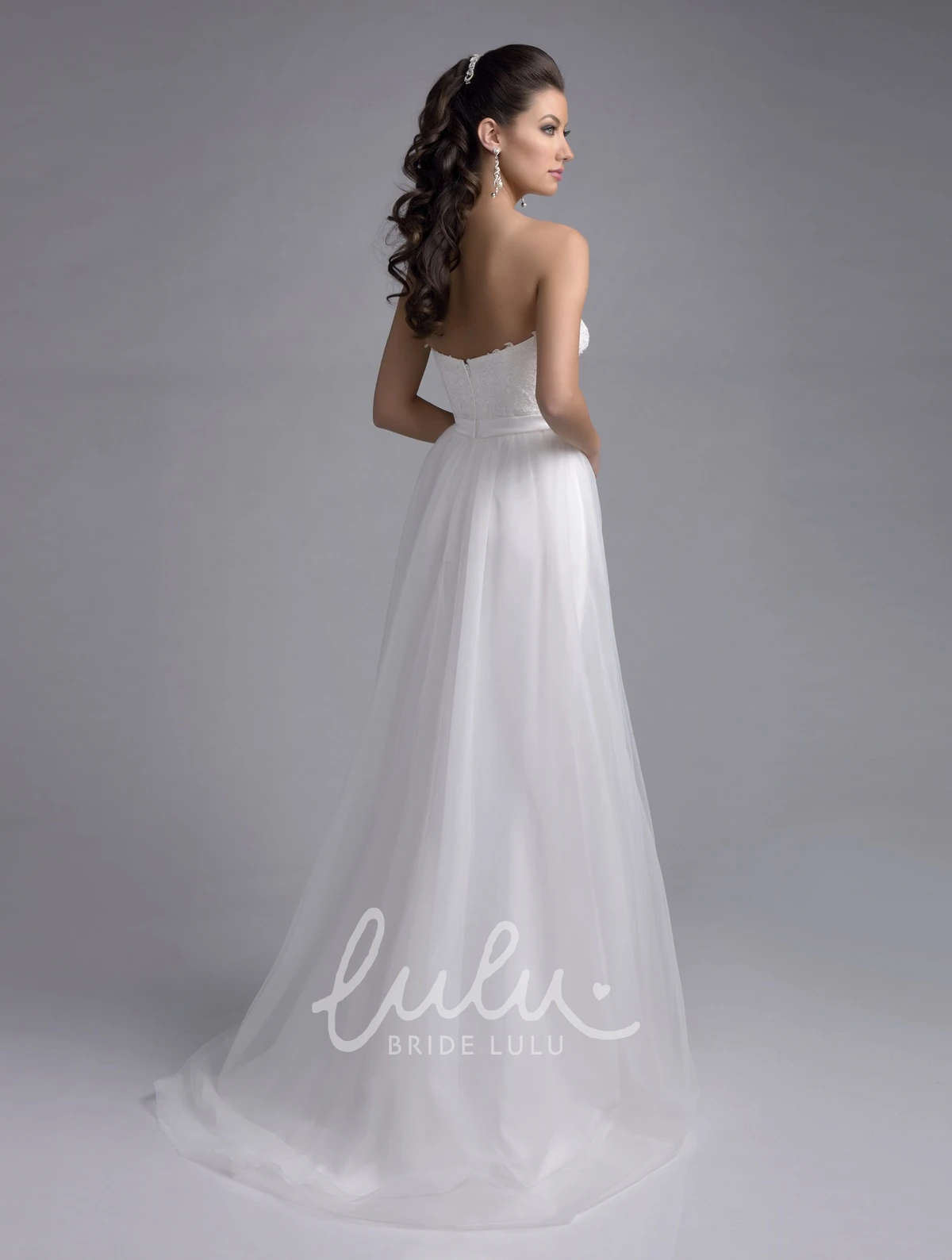 Lace Bodice Tulle A-Line Wedding Dress with Sweetheart Neckline