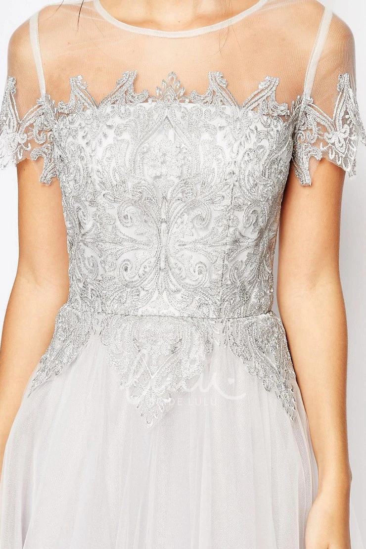 Short Sleeve Tulle Bridesmaid Dress with Appliques Tea-Length Scoop Neck