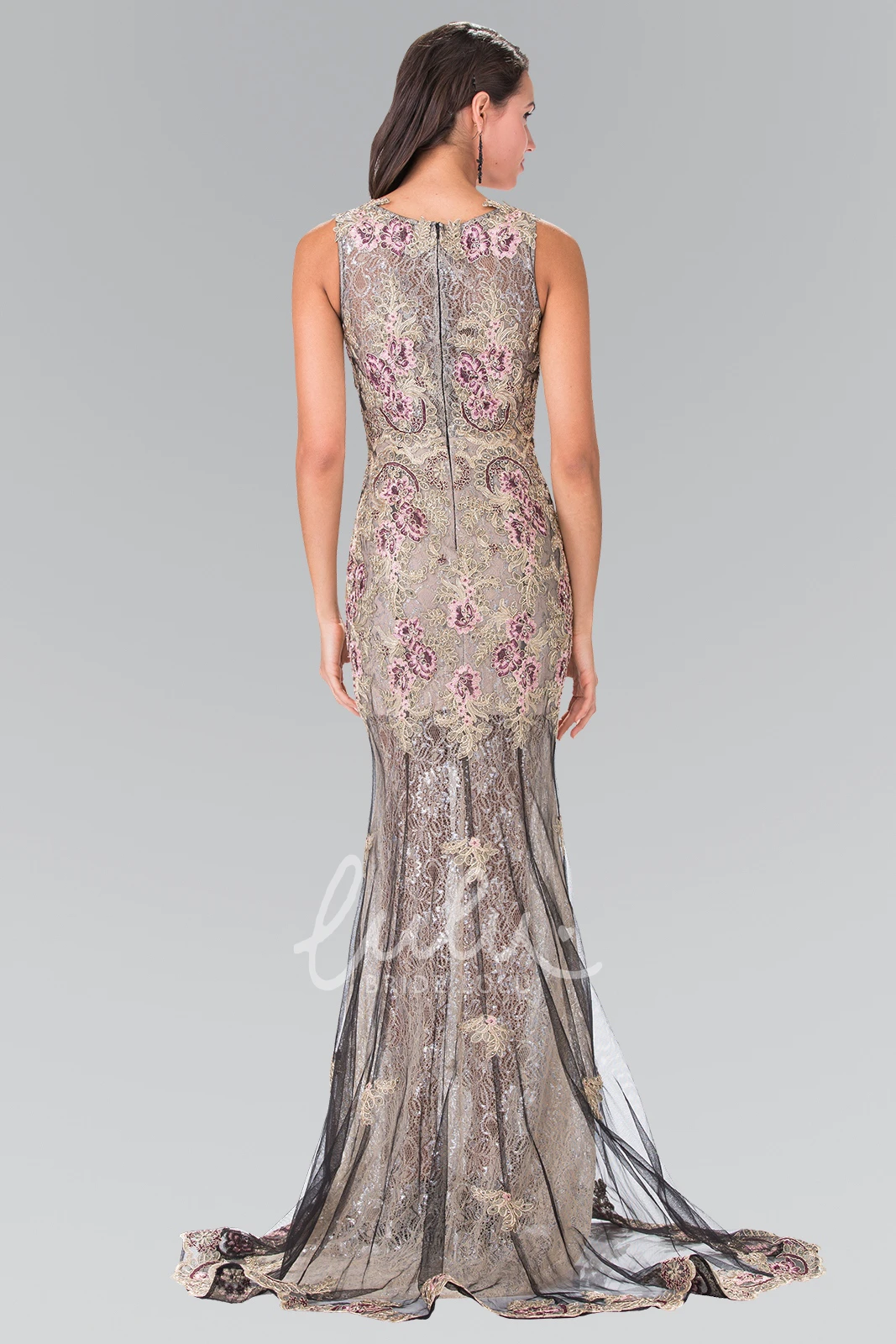 Lace Applique Sleeveless Sheath Formal Dress with Zipper Back and Scoop Neck