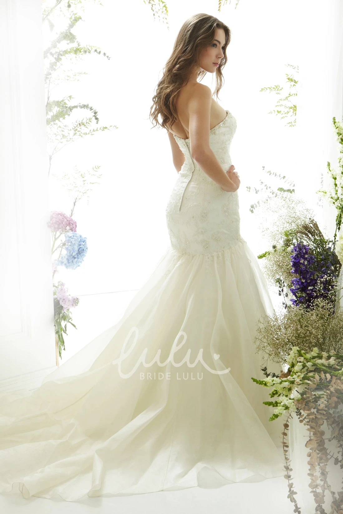 Tulle Sweetheart Wedding Dress with Beading and Court Train Mermaid Sleeveless