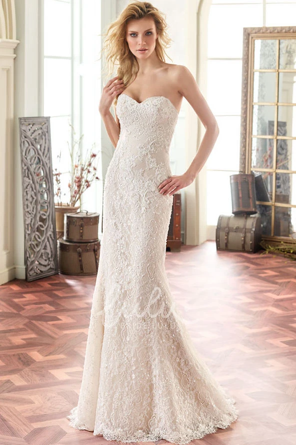 Beaded Lace Sweetheart Wedding Dress with Brush Train Elegant Bridal Gown