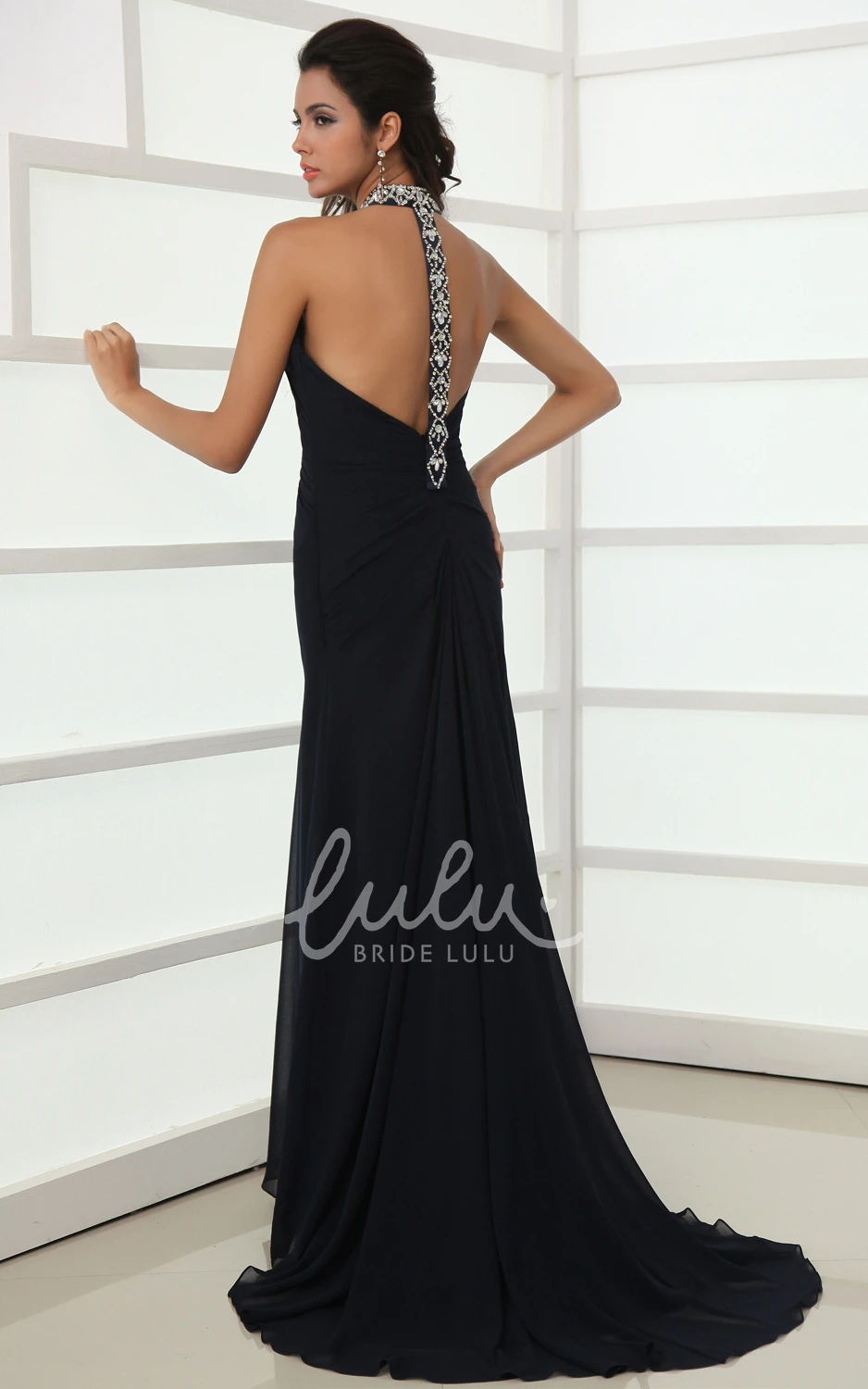Halter Back Crystal A-Line Formal Formal Dress