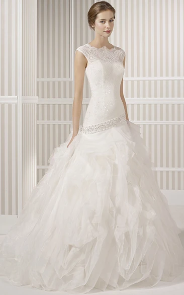 Sleeveless A-Line Tulle Wedding Dress with Ruffles and Beading Elegant Bridal Gown