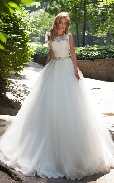 Ball Gown Tulle Wedding Dress with Lace and Waist Jewelry