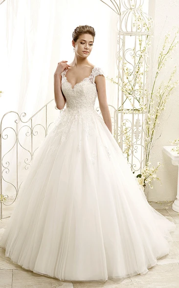 Cap-Sleeve Appliqued Tulle&Lace Ball Gown Wedding Dress Classic Bridal Gown