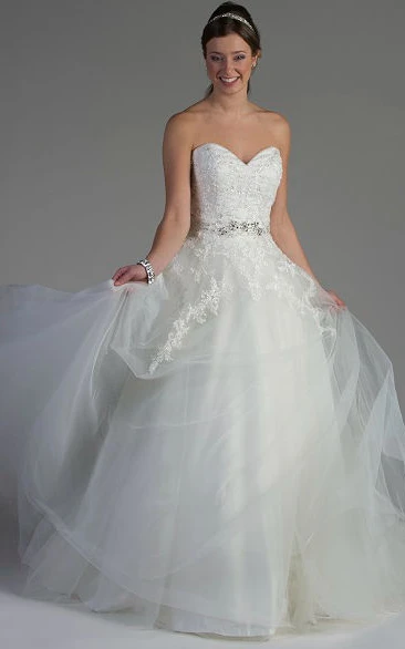 Embroidered Crystal Waist Ball Gown Wedding Dress with Sweetheart Neckline