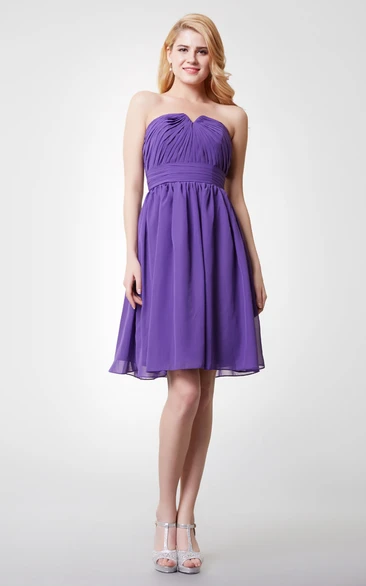 Strapless Ruched A-line Chiffon Bridesmaid Dress with V-cut Short & Flowy