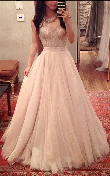 Sweetheart Tulle Lace Formal Dress with A-line Pleated Skirt