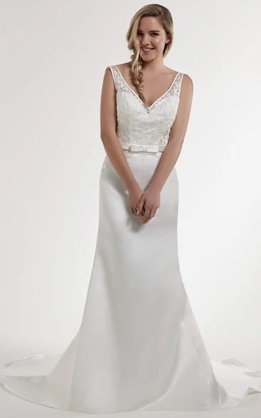 Sleeveless Satin Sheath Wedding Dress with V-Neck and Court Train Classic Bridal Gown