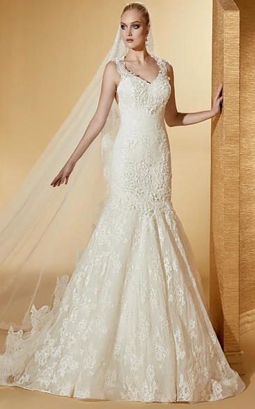 Lace Mermaid Wedding Dress with V-Neck and Straps Elegant Bridal Gown