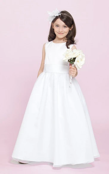 Scoop Neck Tulle A-line Flower Girl Dress with Sash