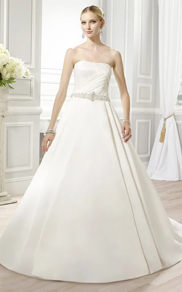 Ball-Gown Strapless Satin Wedding Dress with Ruched Waist Jewelry and Backless Style Elegant Wedding Dress