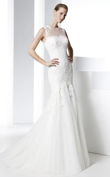 Sleeveless Appliqued Lace Wedding Dress Jewel Neck A-Line Design