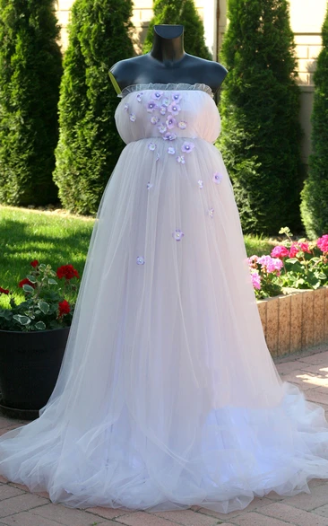 Sleeveless Empire Maternity Wedding Dress in A-Line Sweep Train