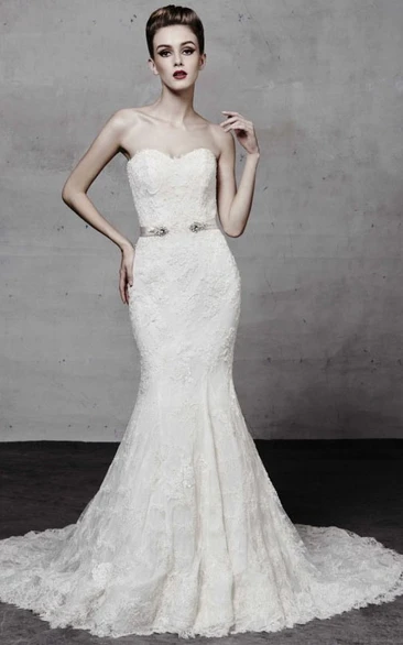 Lace Mermaid Strapless Wedding Dress with Elegant Style