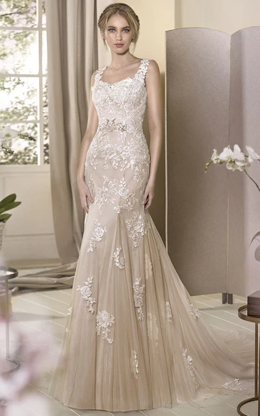 Beaded Tulle&Lace Square-Neck Sheath Wedding Dress