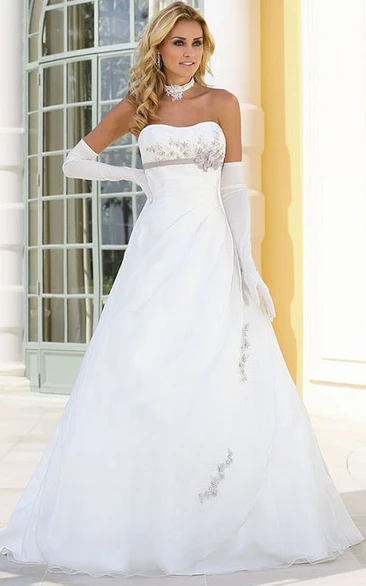 Strapless Floral Satin Floor-Length Wedding Dress with Appliques Romantic Bridal Gown