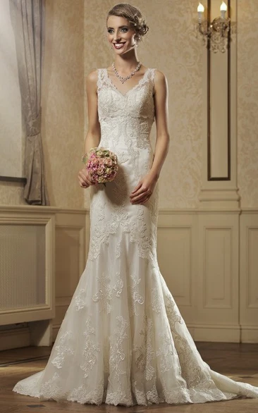 V-Neck Sheath Lace Wedding Dress Sleeveless & Floor-Length
