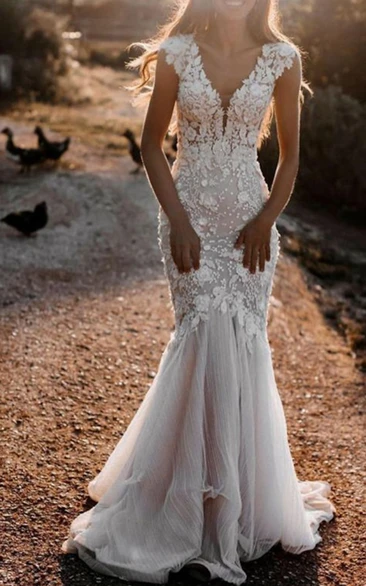 Rustic Boho Mermaid Country Wedding Dress with Sleeveless Sexy V-Neck Lace Appliques