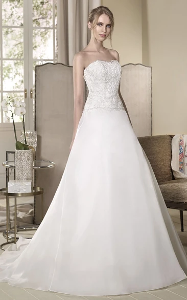 Organza Strapless A-Line Wedding Dress with Appliques