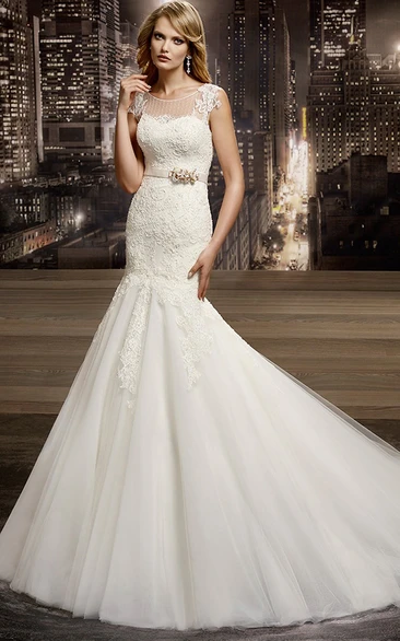 Jewel Neck Mermaid Lace Wedding Dress with Illusive Cap Sleeves Modern Bridal Gown