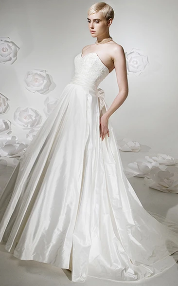 A-Line Sweetheart Satin Wedding Dress with Court Train and Backless Style Sleeveless Long