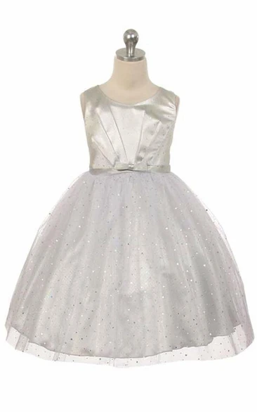 Tulle and Sequins Pleated Tea-Length Flower Girl Dress with V-Neck and Tiers Elegant Wedding Dress