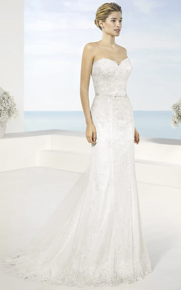 Sweetheart Lace Sheath Wedding Dress