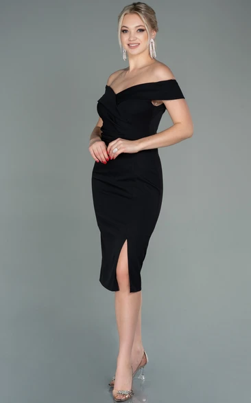 Off-Shoulder Satin Cocktail Dress with Split Front and Bodycon Fit