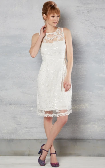 Lace Scoop-Neck Knee-Length Wedding Dress with Appliques Sleeveless