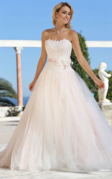Sleeveless Strapless A-Line Wedding Dress Floor-Length with Tulle Appliques Flower and Ruffles