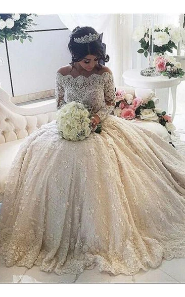 Lace Princess Ball Gown Wedding Dress with Long Sleeves and Appliques