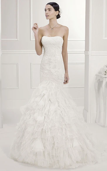 Tiered Tulle Strapless Wedding Dress with Appliques and Removable Lace Sleeves